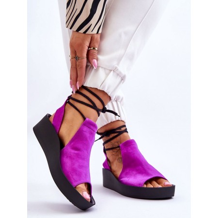 Cothurnes model 181762 Step in style