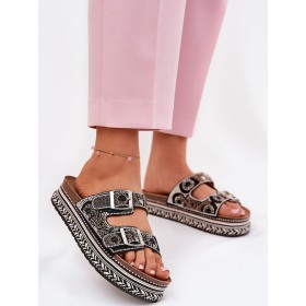 Clacquettes model 211714 Step in style