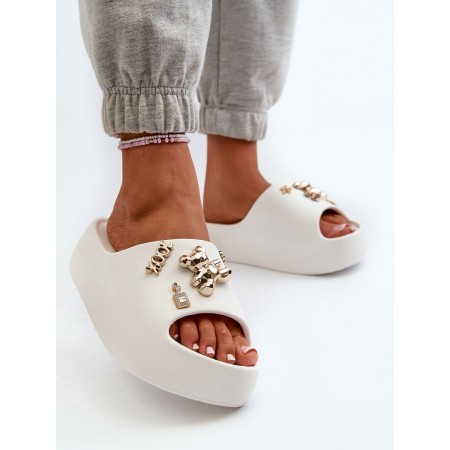 Clacquettes model 198427 Step in style