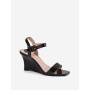 Cothurnes model 210798 Step in style