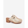Clacquettes model 214125 Step in style