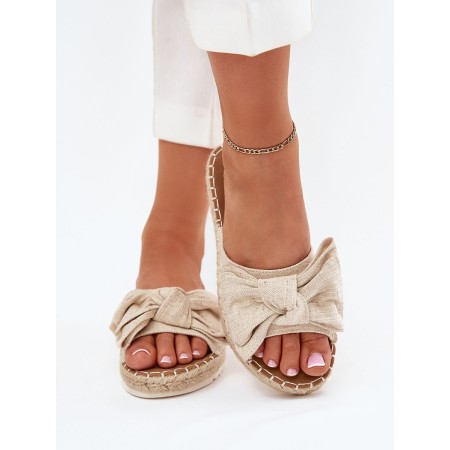 Clacquettes model 214129 Step in style